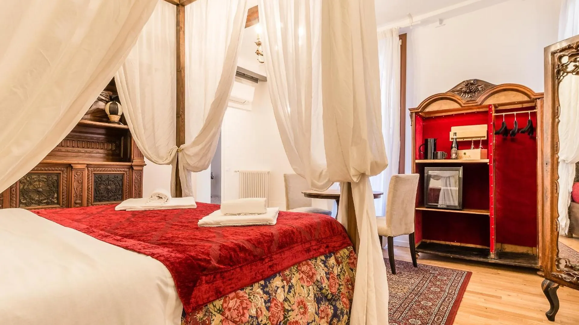 Gasthuis Palazzo Daponte Hotel Venetië